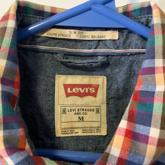 Levi’s Slim Fit Plaid top - Picture 2 of 3
